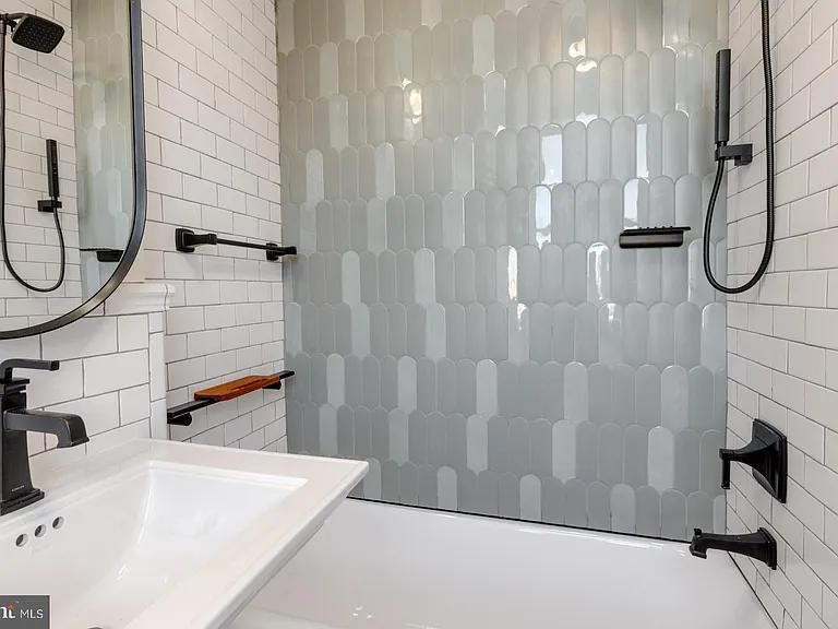 1324 Locust St #827 — Photo 15