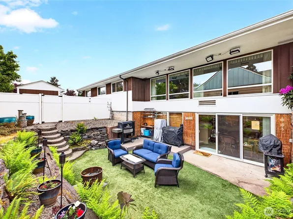 610 4th Street NE, Puyallup, WA 98372