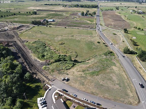 4th image of N Phoenix Rd