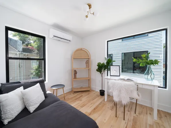 10 Prescott Street image 13 of 23