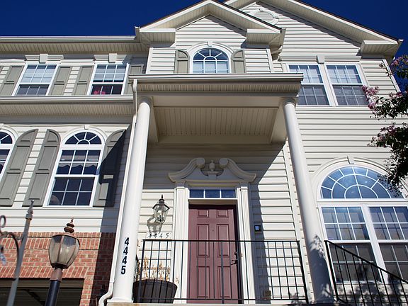 3rd image of 4445 Davis Fairfax Ln