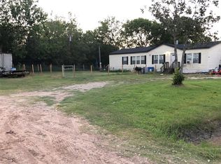 1600 Ron St, Angleton, TX 77515