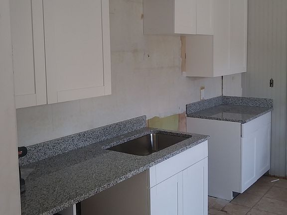 New granite countertops