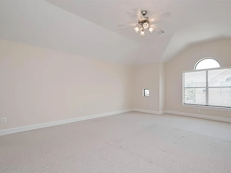 650 Westcross St #85 — Photo 21