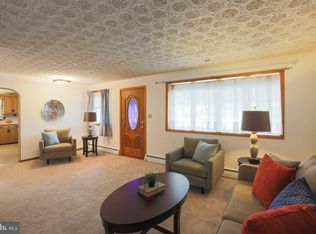 925 Essex Sq, Essex, MD 21221