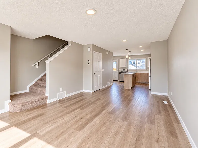 3 bed, 2.5 bath, 1200 sqft, $1,800 — Photo 3