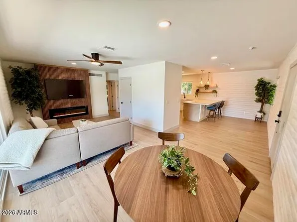 1901 E MISSOURI Avenue #220, Phoenix, AZ 85016
