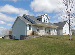 3482 Yukon Ln, Neenah, WI 54956