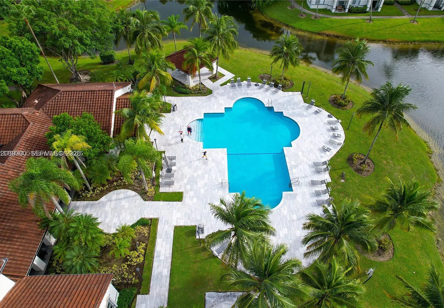 Enclave At Doral Condo No — Photo 1