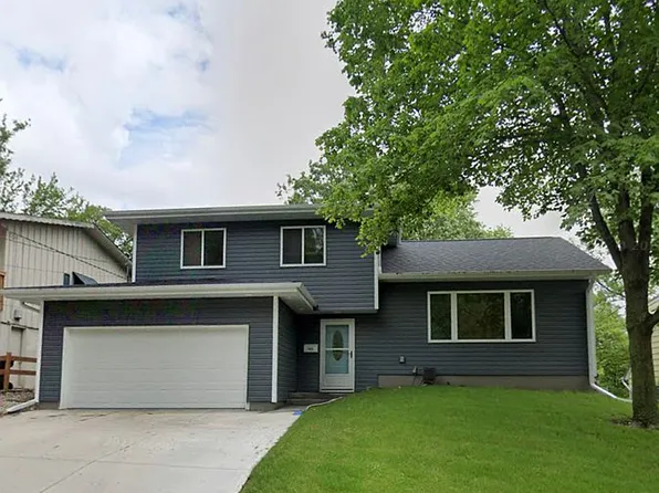 1009 N 9th St, Fort Dodge, IA 50501