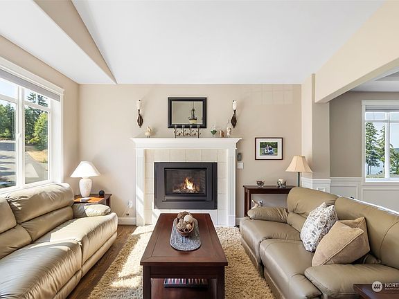 3rd image of 13717 9th Avenue Ct NW