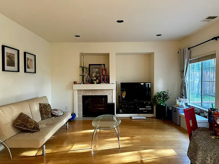 41077 Pementel Ct — Photo 4