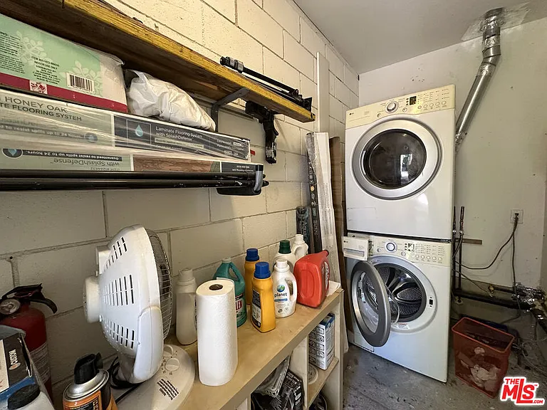 1405 Talmadge St #3 — Photo 20