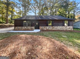 754 Whitehall Dr, Lawrenceville, GA 30043