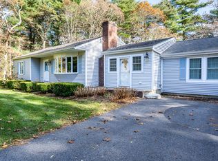 1030 Osterville Est, Barnstable, MA 02630