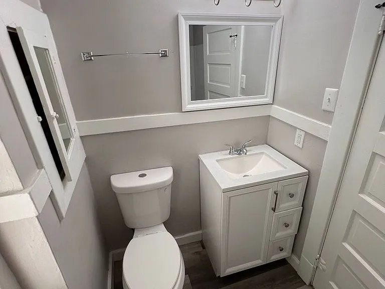 15912 Parkgrove Ave — Photo 4