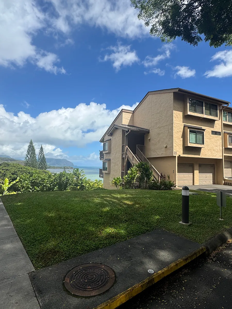 Building Photo - 46064 Puulena St #1021