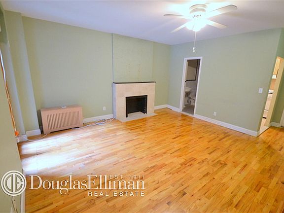 3rd image of 6 W 90th St APT 2