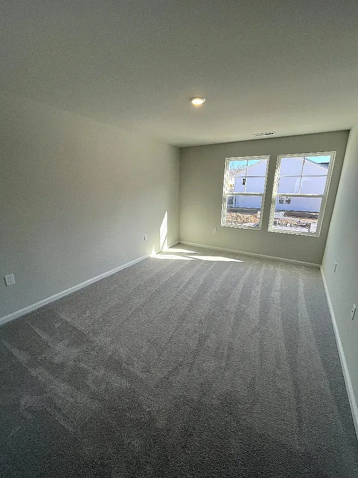 3 bed, 2.5 bath, 1982 sqft, $2,195 — Photo 1