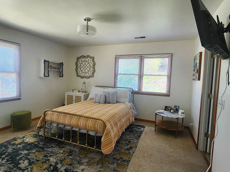 163 N California Ave — Photo 14