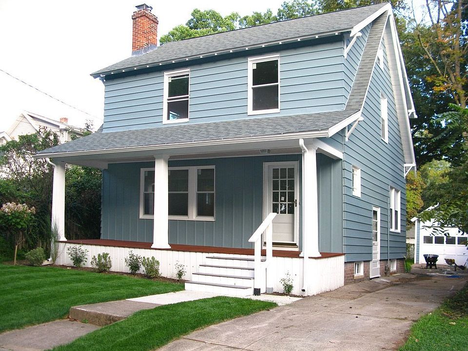 40 Woodbine Street