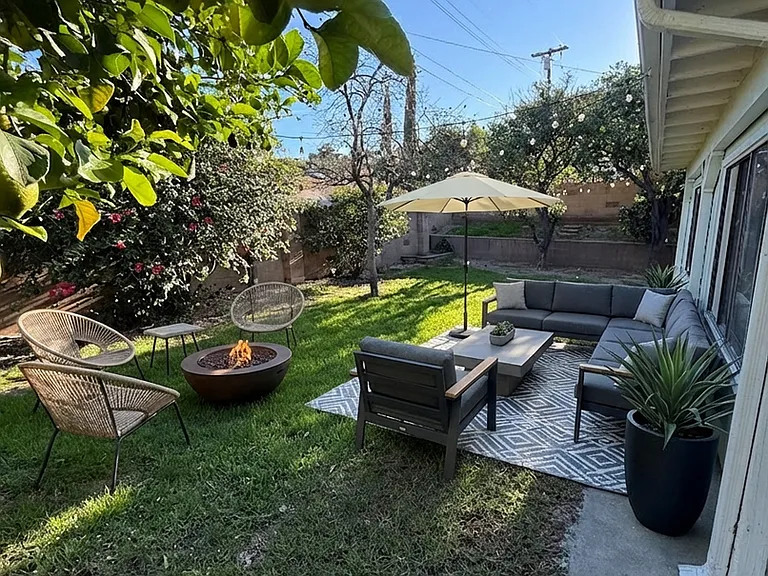 15148 Oro Grande St — Photo 57