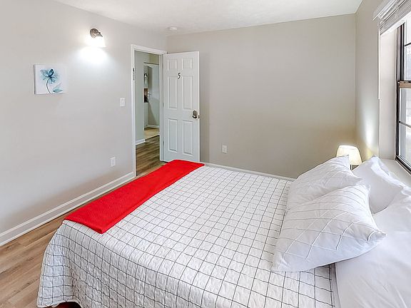 2nd image of 2205 Jonathan Ave #14926265