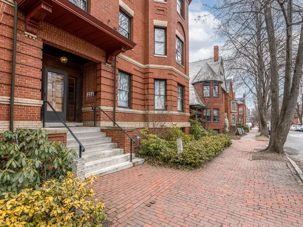 94 Neal Street #1S, Portland, ME 04102