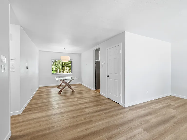 2913 S Reading Ct — Photo 8