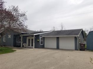 6152 Washington Rd, Clare, MI 48617