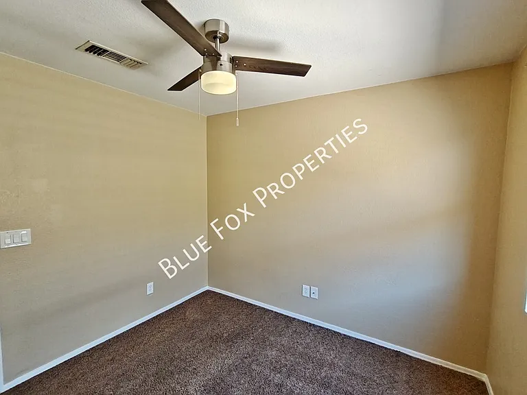 3754 E White River Dr — Photo 25