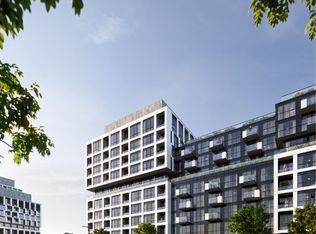 1037 The Queensway #402, Toronto, ON M8Z 6C7