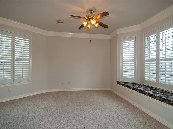 5th image of 15219 Black Falls Ln