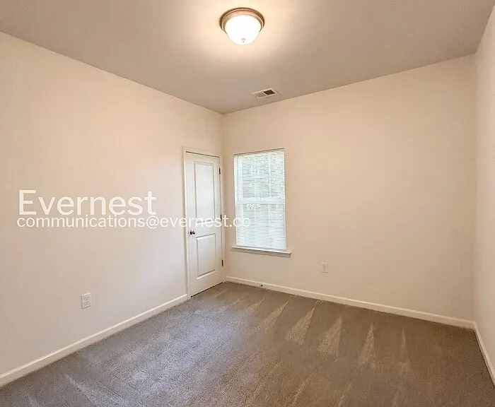 2126 2nd St — Photo 16