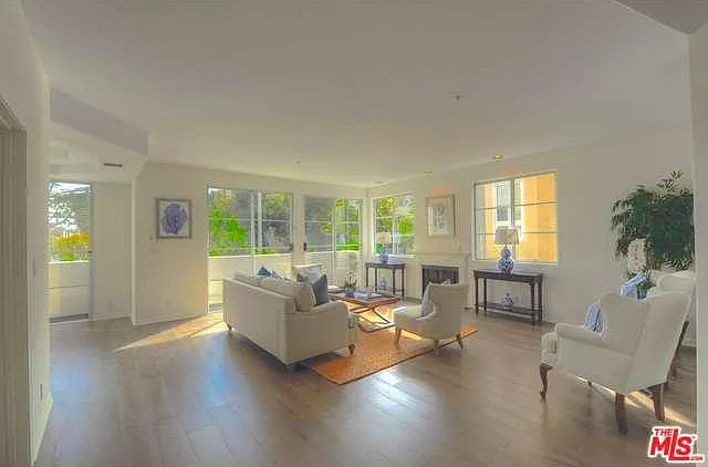 2 bed, 1461 sqft, $5,000 — Photo 4