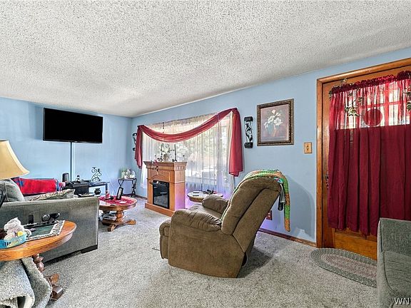 5th image of 541 Marilla St