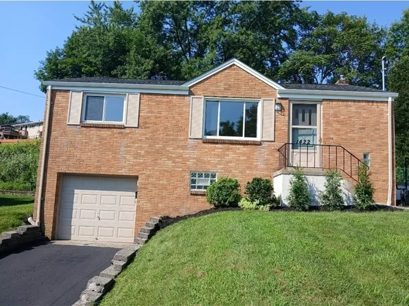 1422 Oak Dr, Pittsburgh, PA 15234