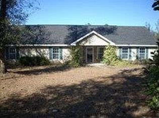 77 Scenic Dr, Waynesville, GA 31566