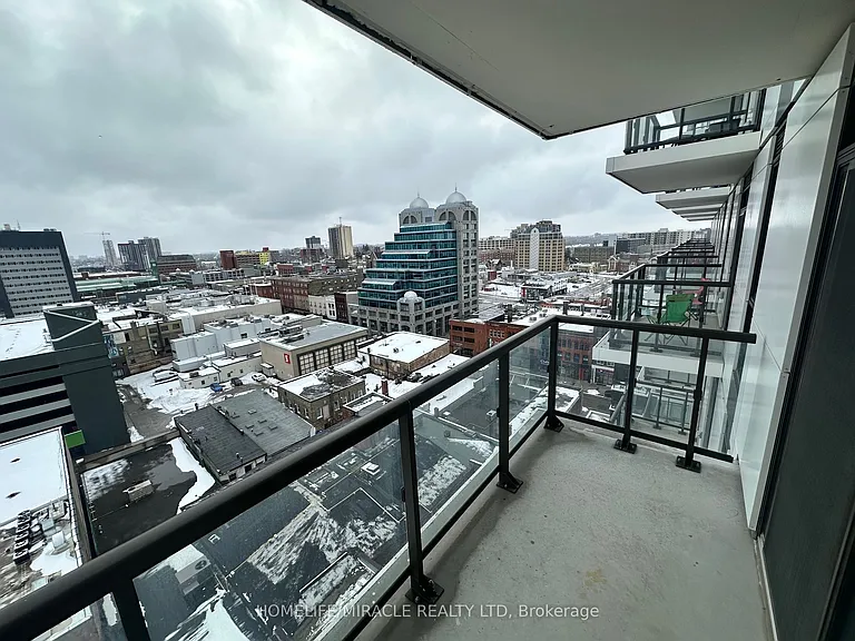 Duke St W — Photo 11