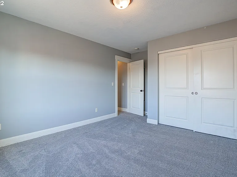 18824 Nutmeg Ln — Photo 12