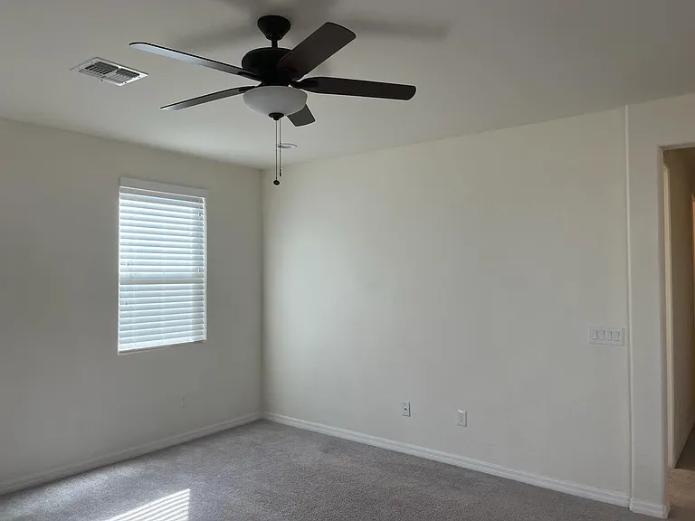 135 Berneri Dr — Photo 5