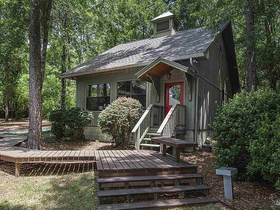 3rd image of 5640 Twin Creek Cir
