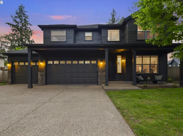19319 SW Dogwood Ct, Lake Oswego, OR 97035
