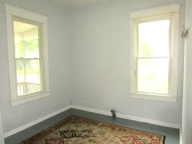 1613 W Kettelle St — Photo 3