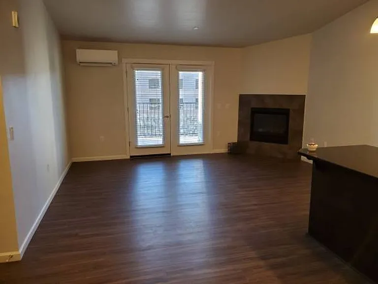 20720 Empire Ave — Photo 10