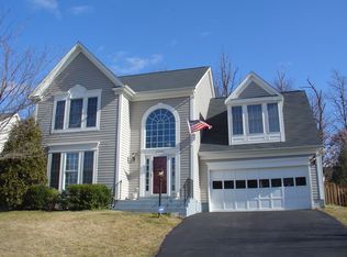 20992 Fowlers Mill Cir, Ashburn, VA 20147