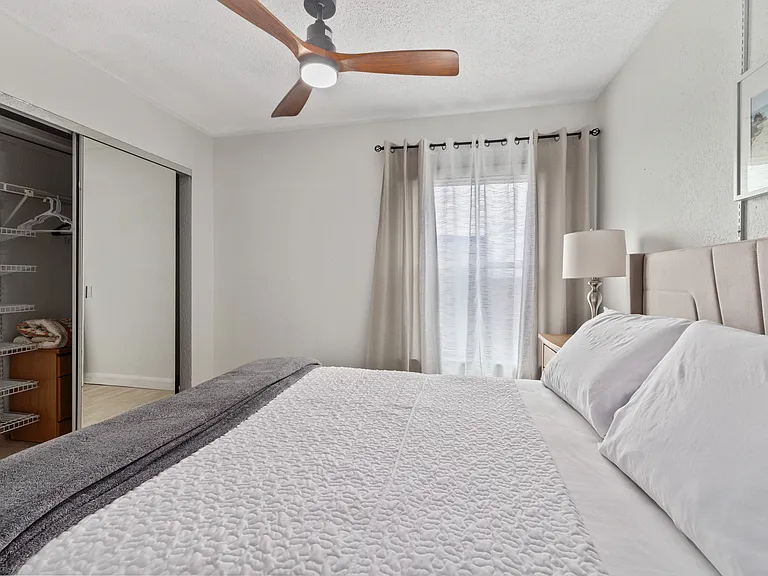 1000 Cove Cay Dr — Photo 27