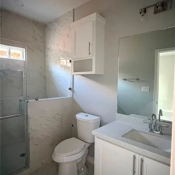 3806 Rosewood Dr #3 — Photo 5