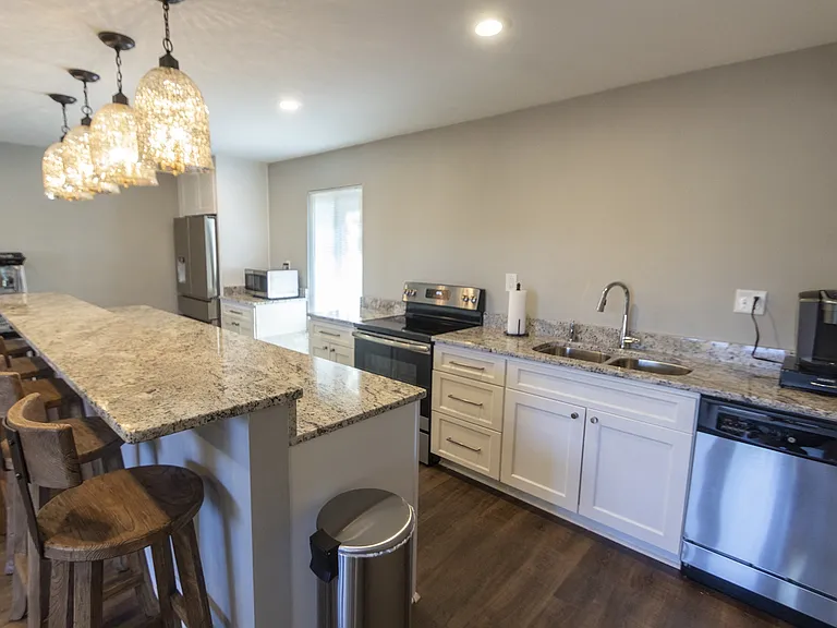 Village East — Photo 39