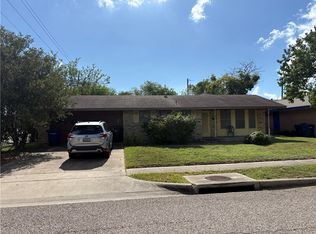 4902 Branscomb Dr, Corpus Christi, TX 78411